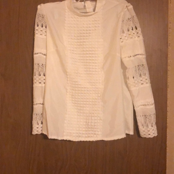 White shirt - Picture 1 of 3